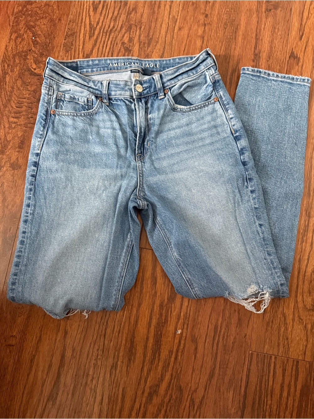 American Eagle High Rise Strigid Jeans